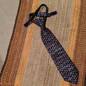 *. Kid's tie